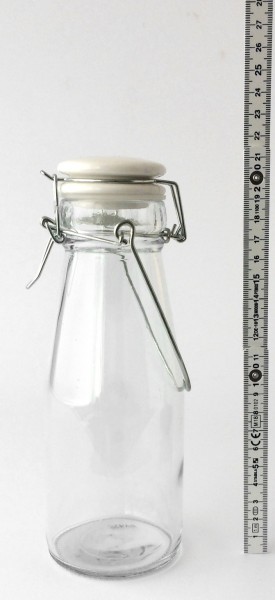 Bügelflasche Glas Deckel Keramik weiß 0,5 L
