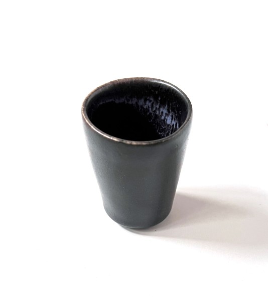 kleiner Becher ø 4,5 cm H 6,5 cm schwarz, Keramik, matt, gesprenkelt