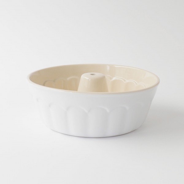 Kuchenform Backform Keramik, außen weiß, innen beige,