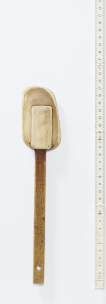Teigschaber, Teiglöffel, alt, Plastik mit Holzgriff, 26,5 cm