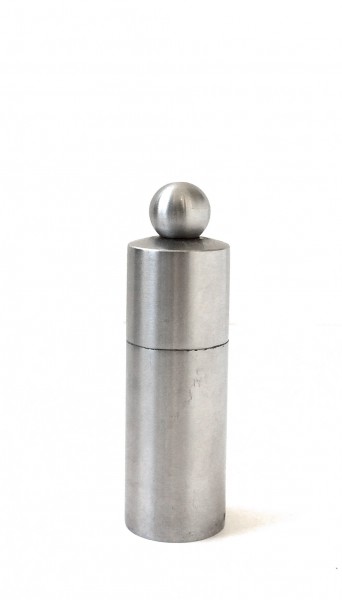 kleine Pfeffermühle Edelstahl gebürstet matt mit Silberkugel H 10 cm ø 3 cm