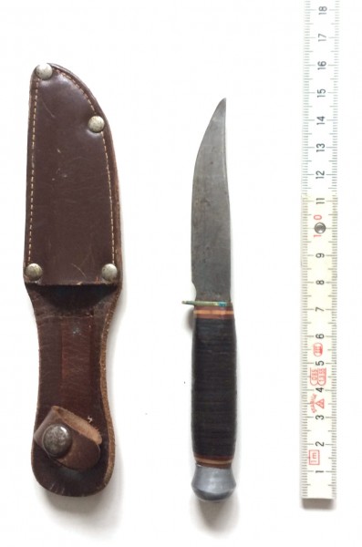 kleines Jagd Messer Griff umwickelt (rot gelb rot Streifen mit schwarzem Band) alt vintage used, L15
